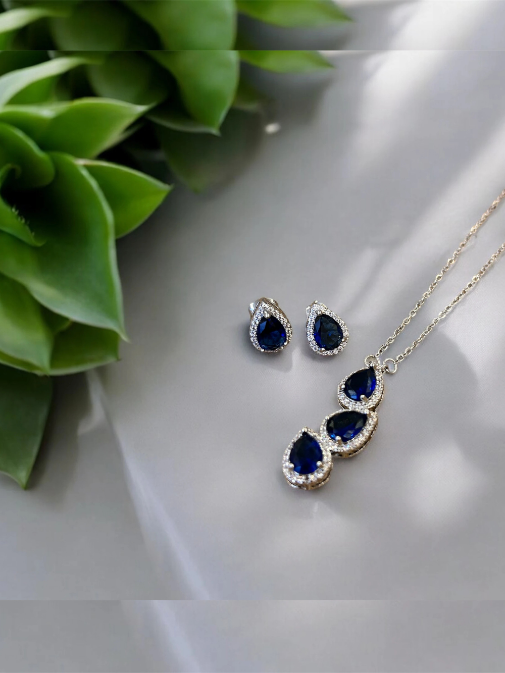 Navy Blue Zircon Stone Teardrop Necklace & Earring Set