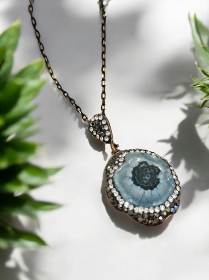 Long Agate Stone Necklace – A Touch of Natural Elegance