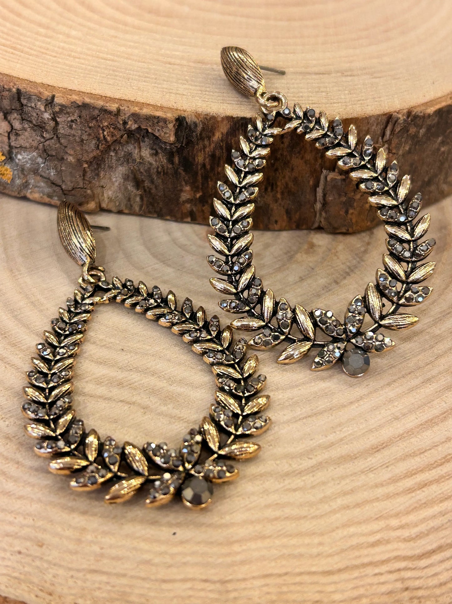 Special Edition Leaf Branch Model Earrings